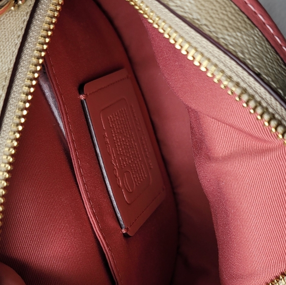 Coach Signature Lily Print Canteen Crossbody Rare Limited Edition - Picture 7 of 9